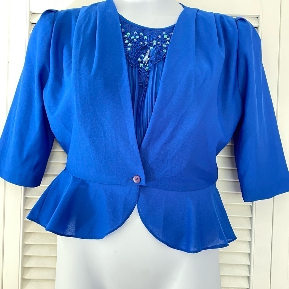 𝅺v.i. Petites blouse jacket combo with beaded bib​​​​